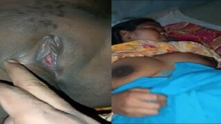 Dehati bhabhi boobs show viral indian MMS