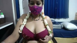 Mallu beautiful aunty big boobs kaatum live viral MMS